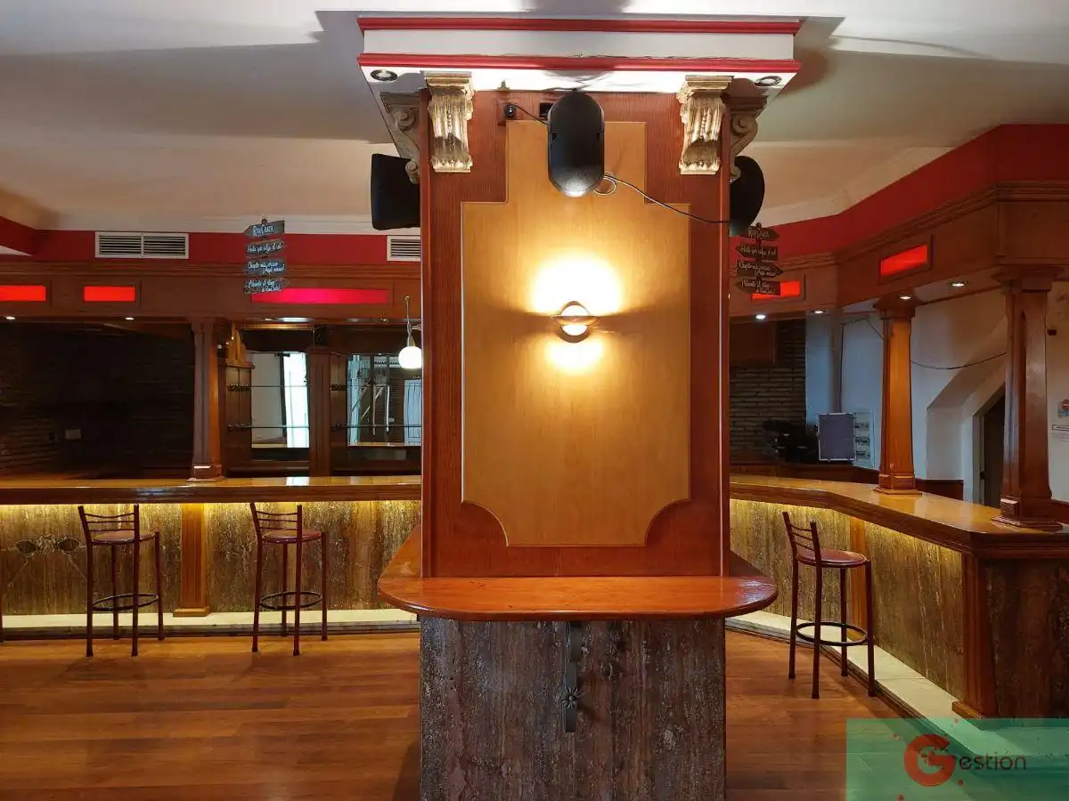 Local comercial en venda a Centro, imagen 3