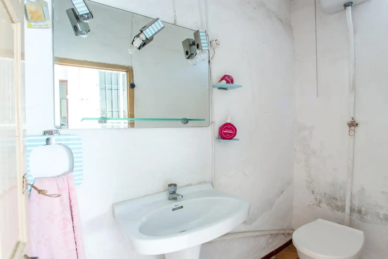 Bathroom of Houses for sale in Molina de Segura