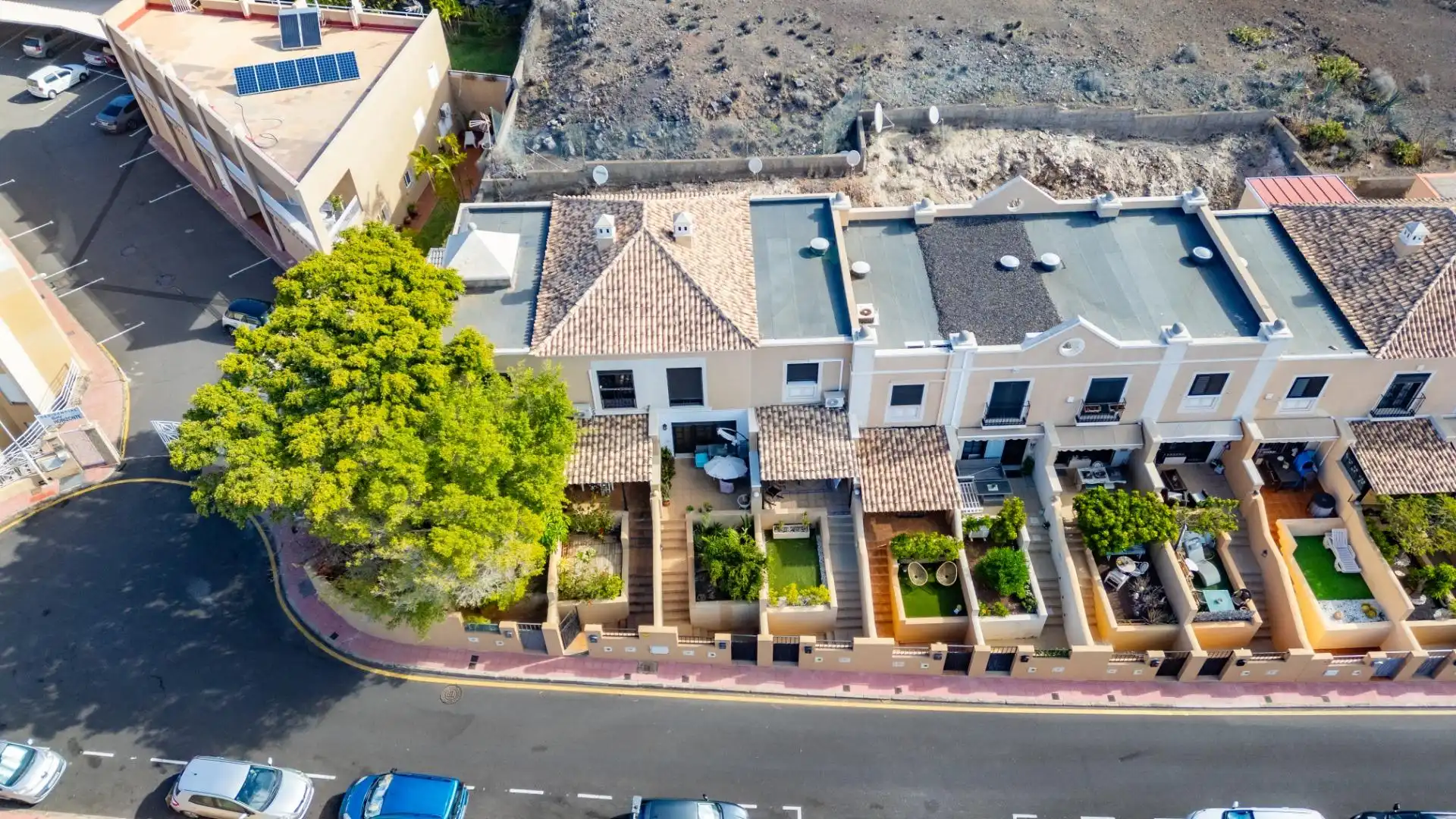 Vista exterior de Casa adosada en venta en El Rosario con Aire acondicionado, Jardín privado y Terraza