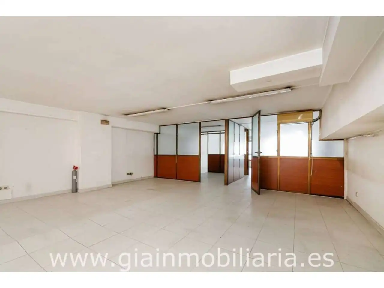Büro zum Verkauf in Avenida de la Florida 59, imagen 2