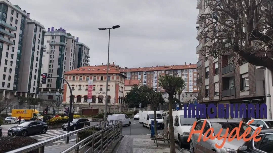 Piso con terraza en venta en Sor Natividad Homedes Kalea, imagen 62
