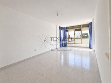 Wohnung zum Verkauf in Calle Luján Pérez