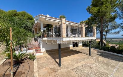 Vista exterior de Casa o xalet en venda en Alberic amb Aire condicionat, Calefacció i Jardí privat