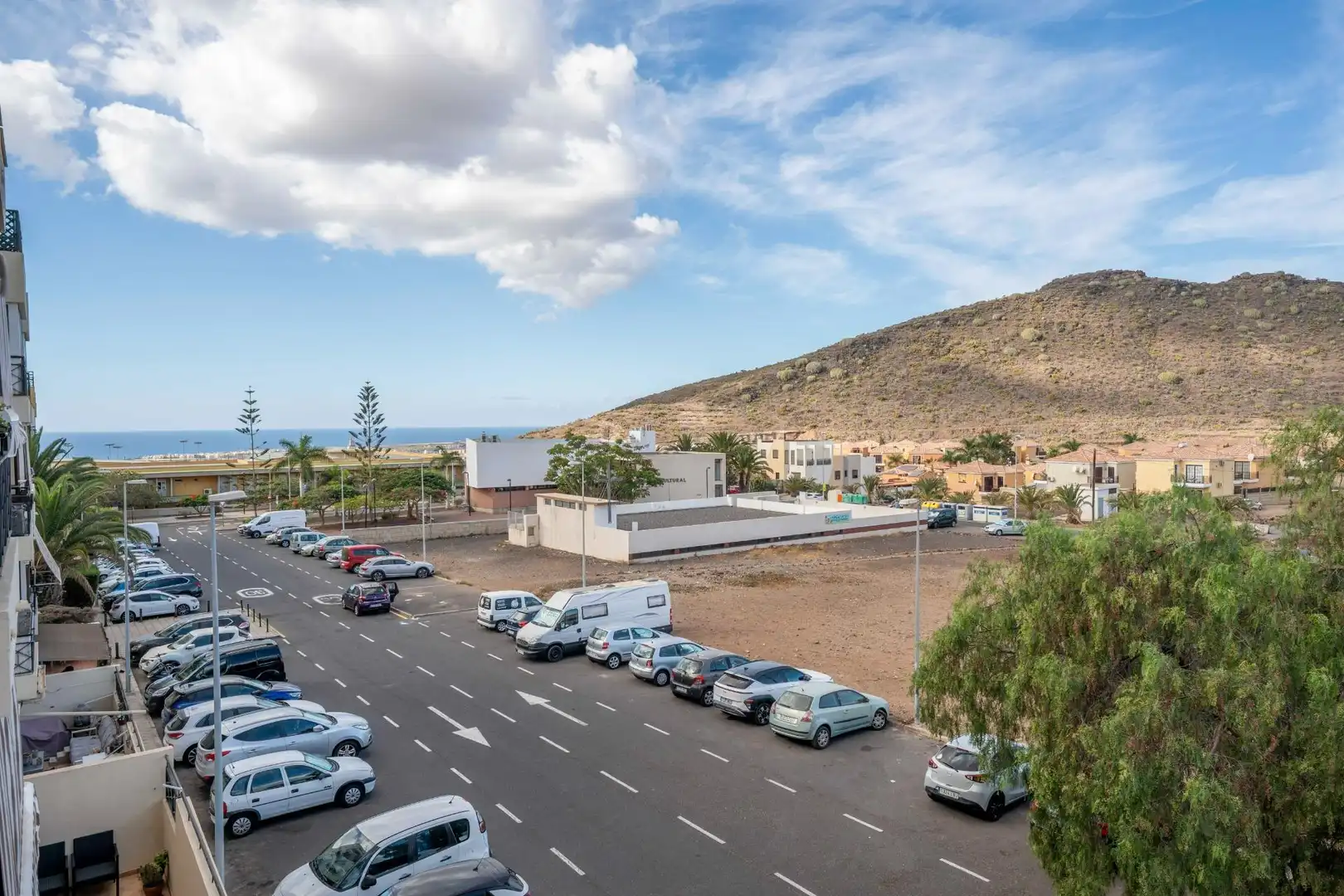 Vista exterior de Piso en venta en Arona con Aire acondicionado, Terraza y Trastero