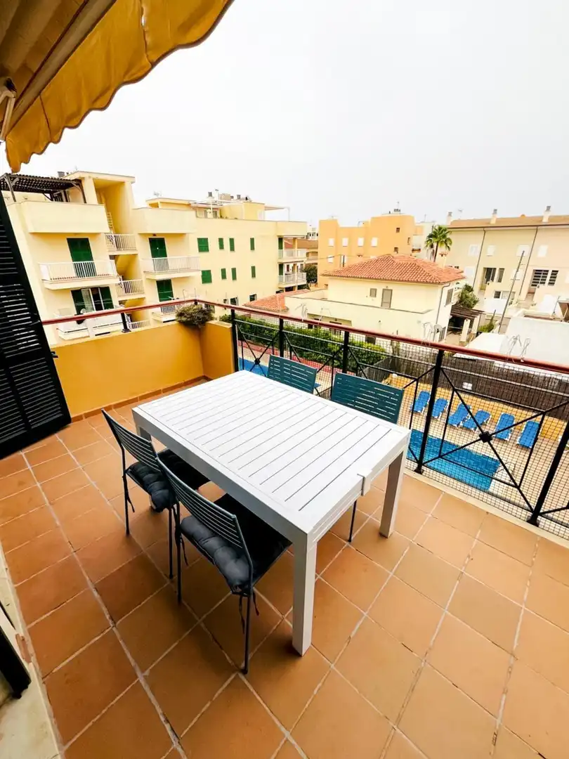 Terraza de Piso de alquiler en Ses Salines con Aire acondicionado, Balcón y Piscina comunitaria