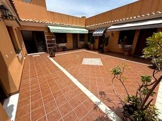 Terrassa de Pis de lloguer en Málaga Capital amb Aire condicionat, Moblat i Balcó