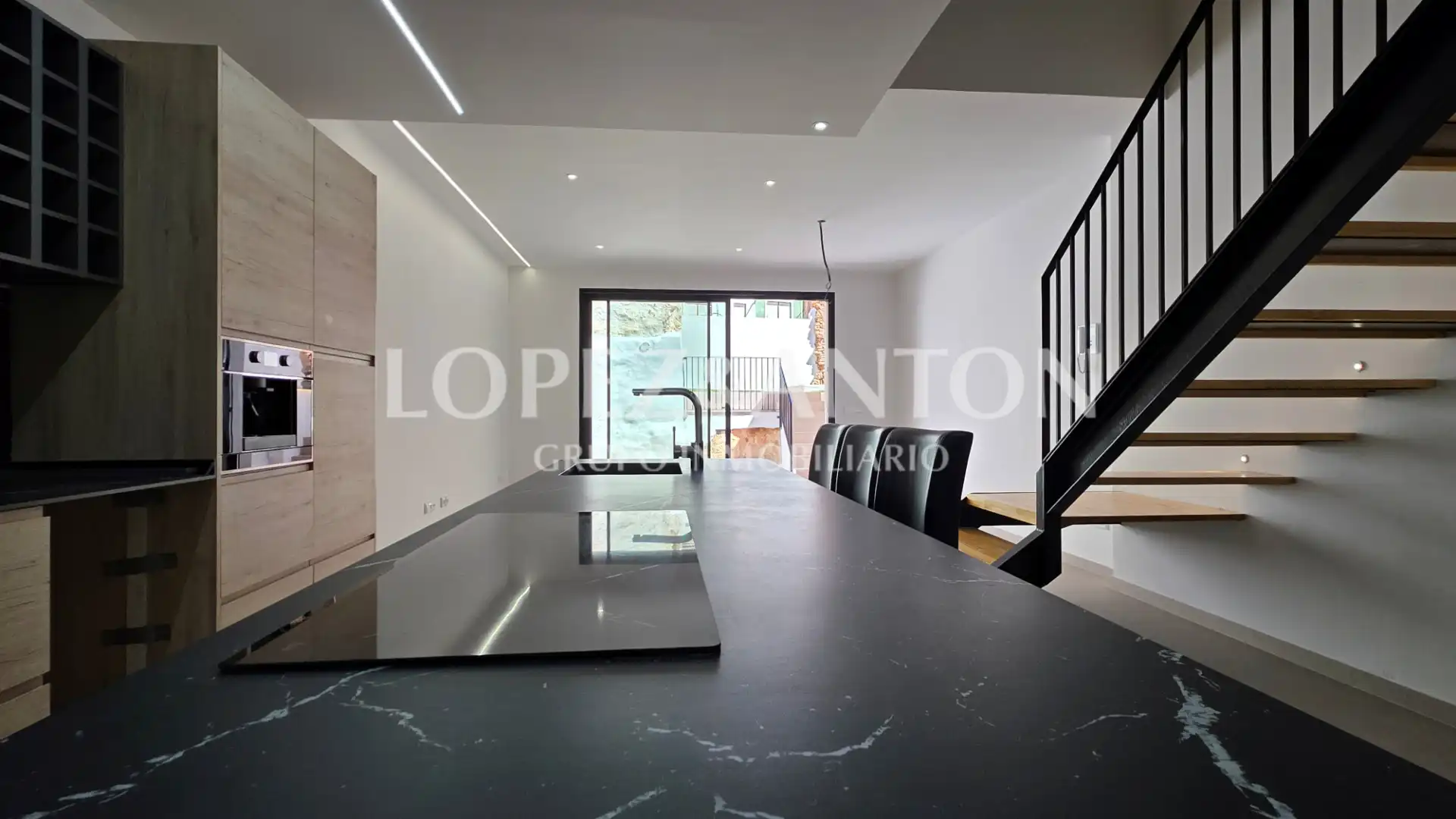 Cocina de Casa adosada en venta en Benaguasil con Aire acondicionado, Calefacción y Terraza