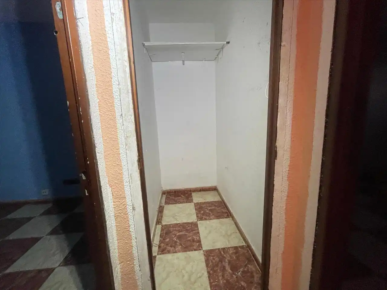 Piso en venta en Linares con Balcón