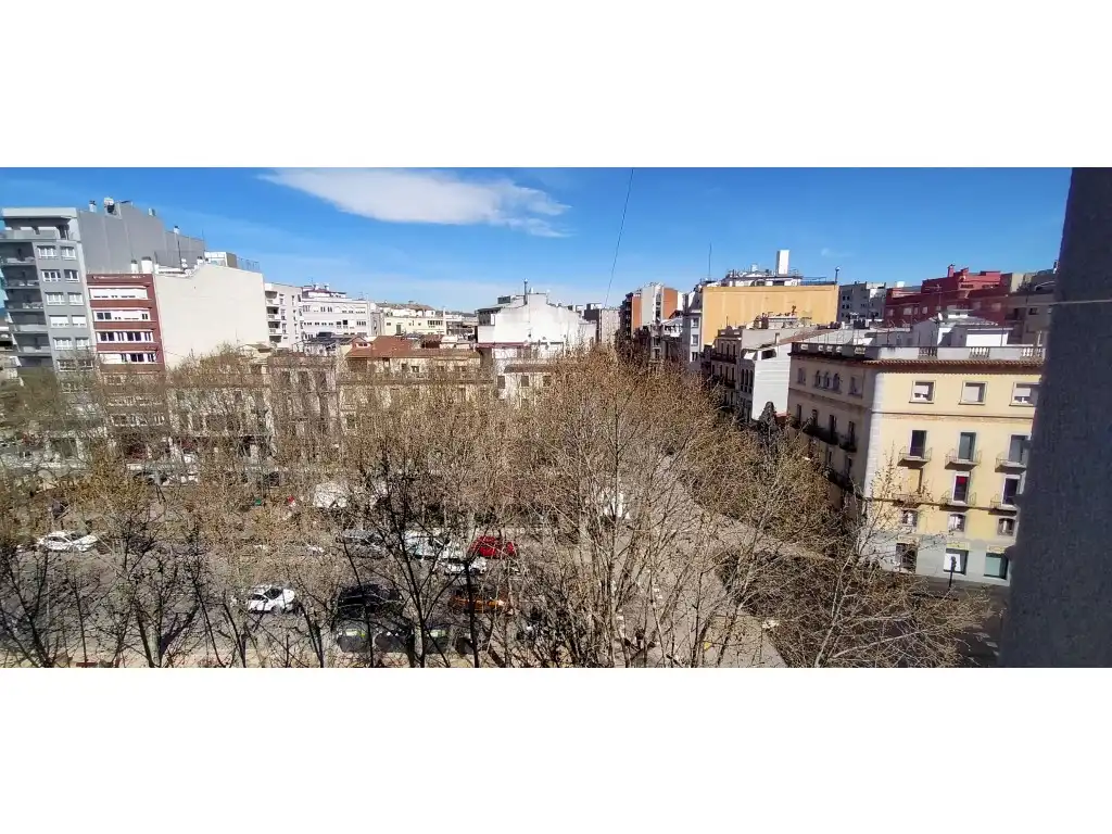 Appartamento con terrazza in vendita a Calle Barcelona
