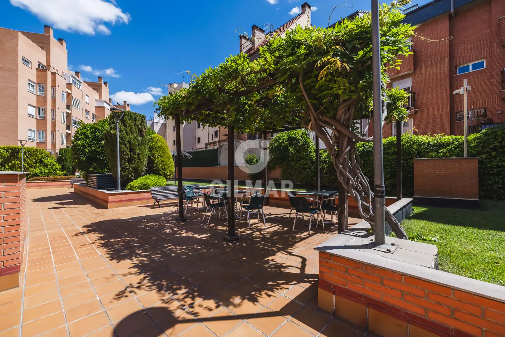 Terrassa de Pis en venda en Madrid amb Calefacció, Jardí privat i Traster