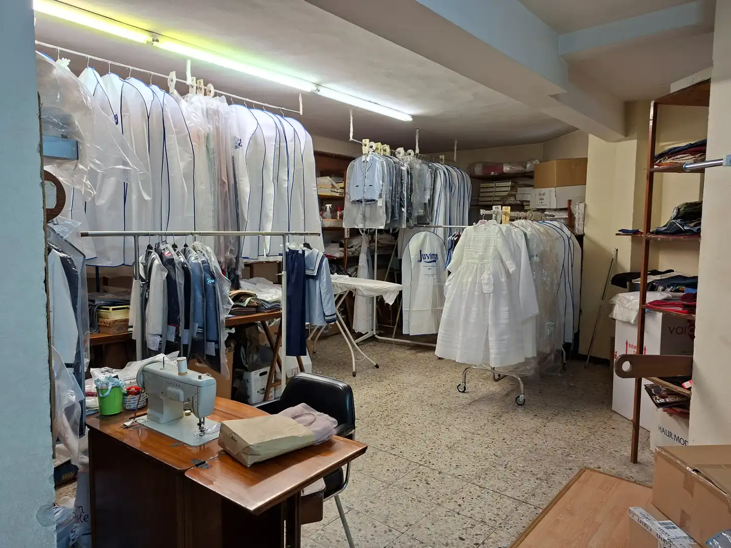 Gewerbefläche zum Verkauf in Calle Cabruñana 2, imagen 14