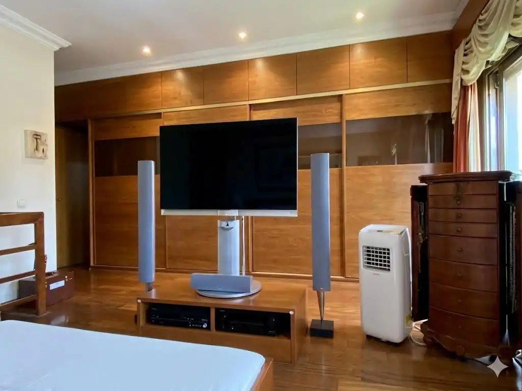 Sala d'estar de Pis en venda en Barcelona amb Aire condicionat, Calefacció i Parquet