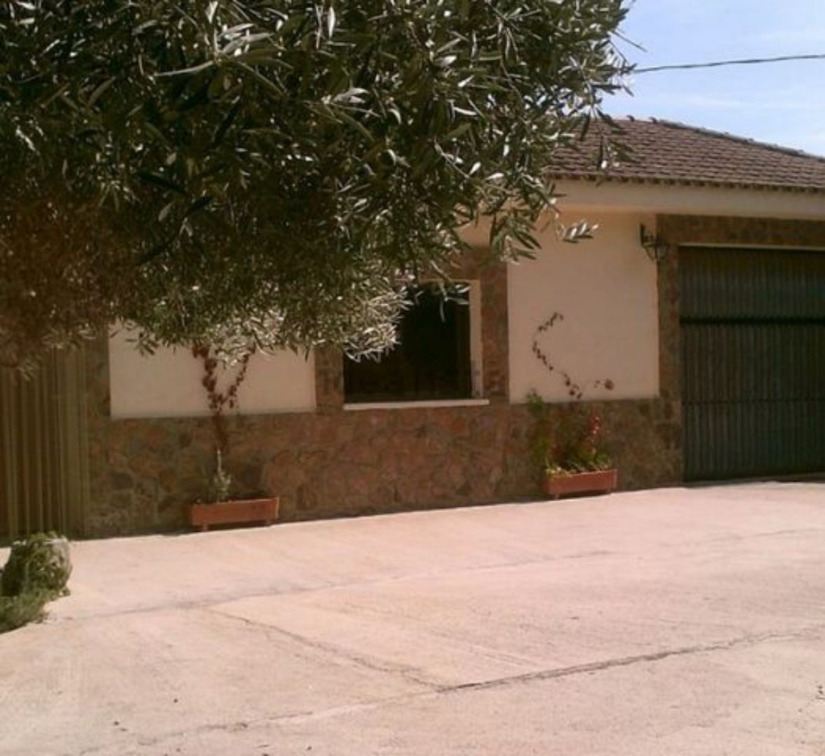 Vista exterior de Residencial en venta en Mondéjar