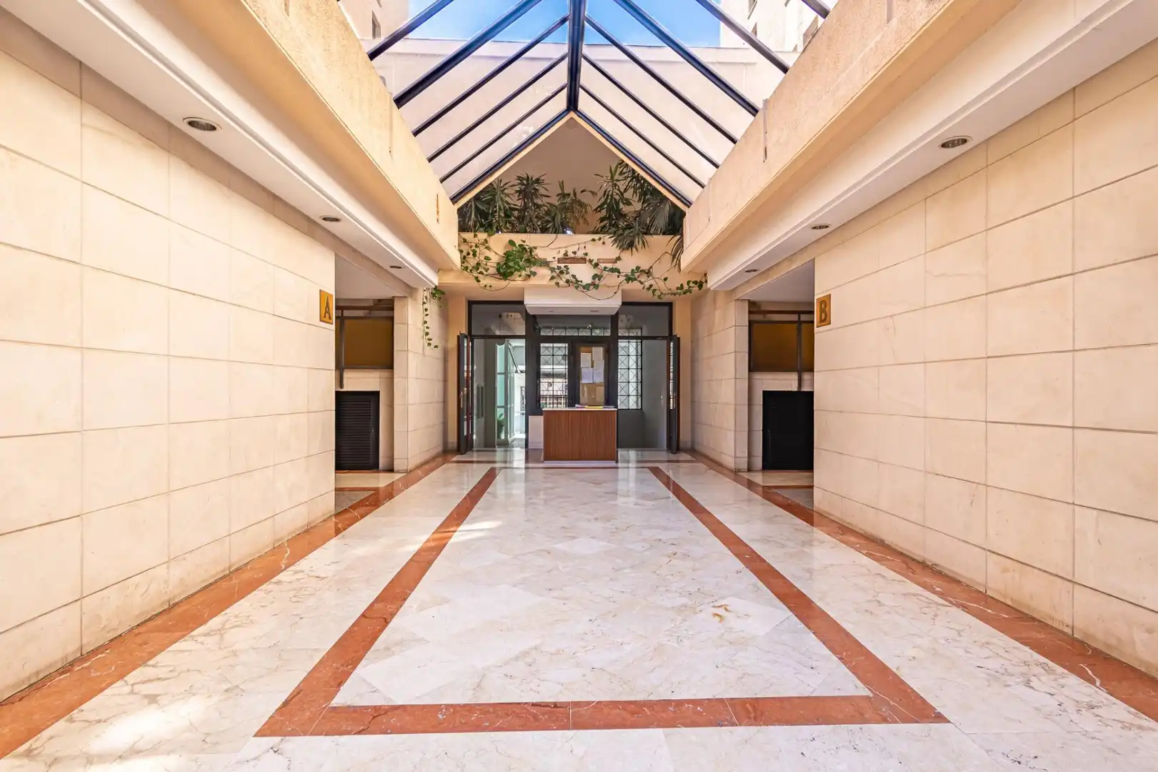 Piso en venta en CARLOS MACKINTOSCH, Playa Bajadilla - Puertos