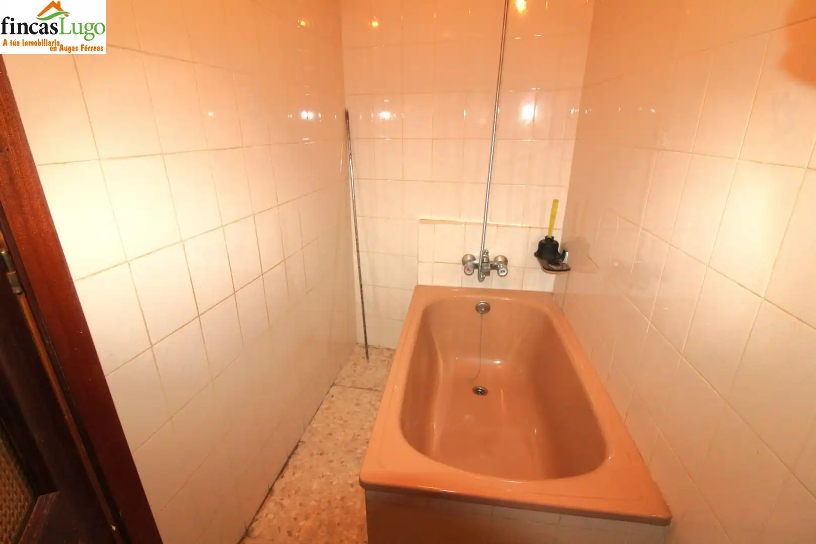 Baño de Casa o chalet en venta en Lugo con Jardín privado y Amueblado