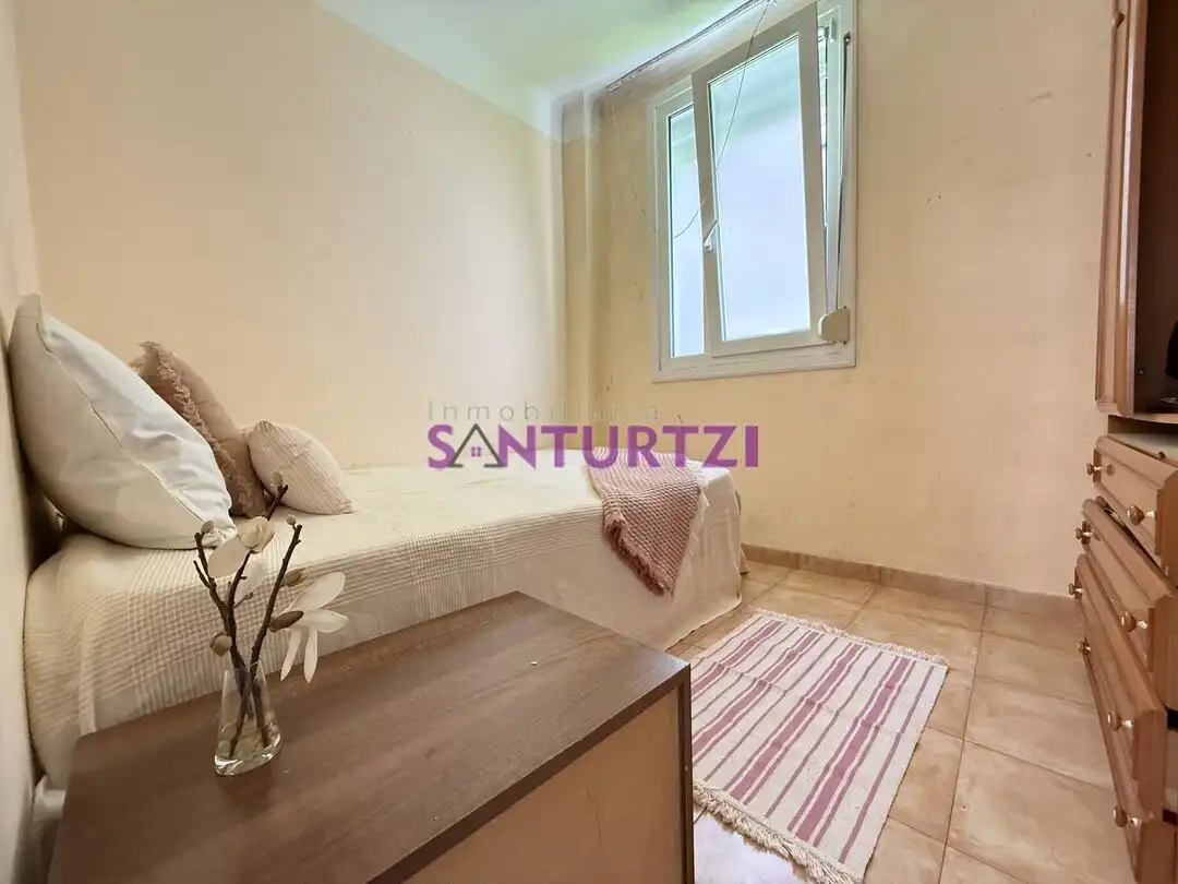Habitación de Piso en venta en Santurtzi  con Amueblado