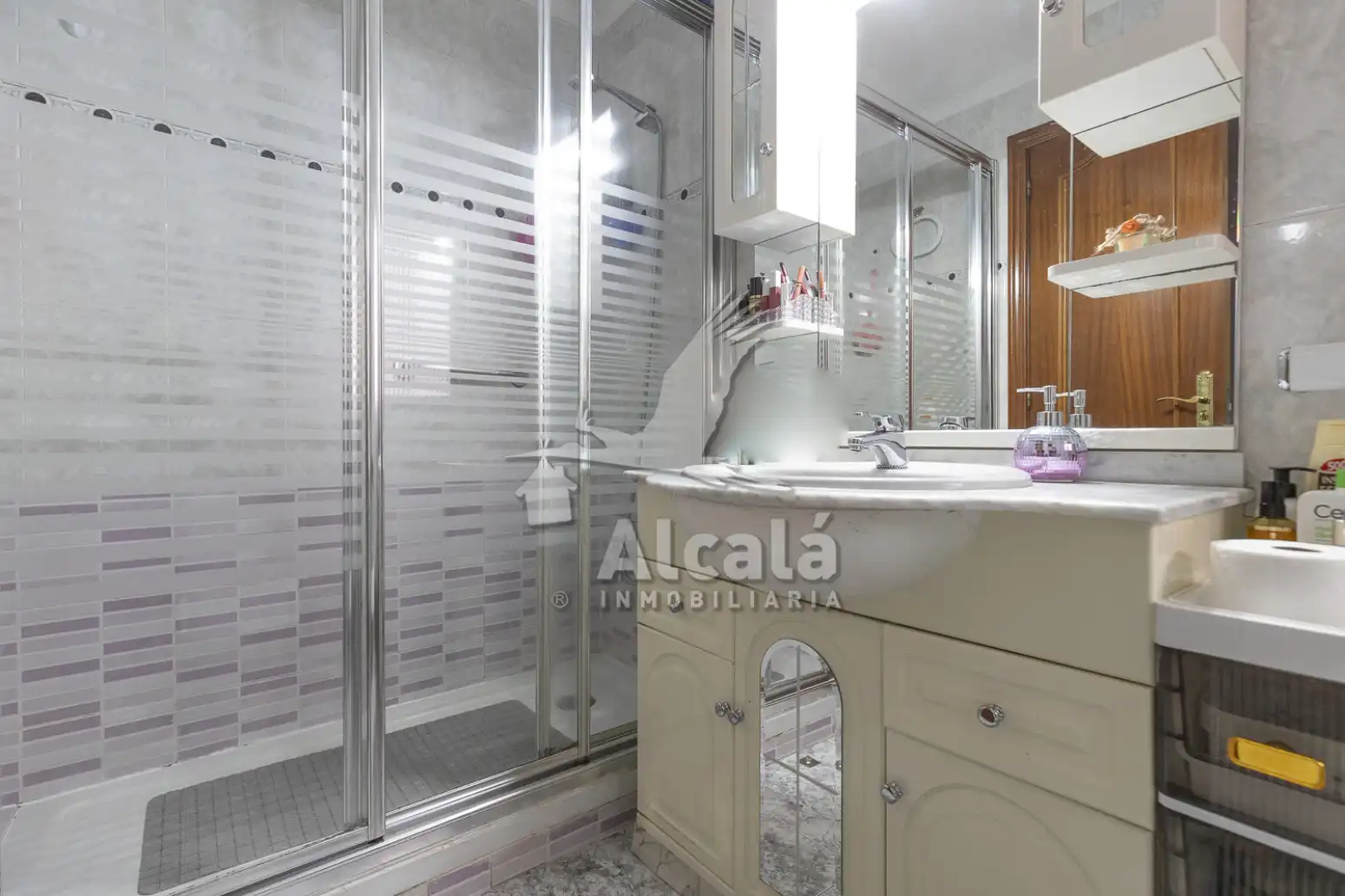 Baño de Piso en venta en Alcalá de Henares con Calefacción, Terraza y Trastero