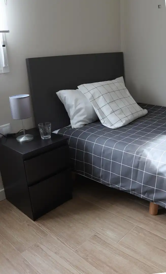 Bedroom of Study for rent in Burjassot  with Air Conditioner, Furnished and Oven