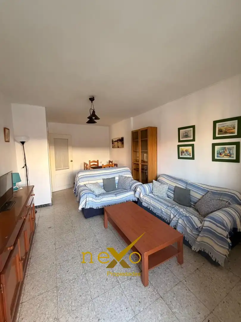 Sala d'estar de Pis en venda en Carmona