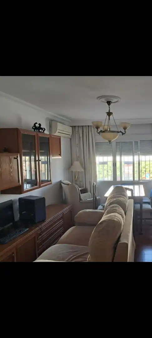 Wohnzimmer von Wohnung zur Miete in Villanueva del Ariscal mit Klimaanlage, Heizung und Möbliert