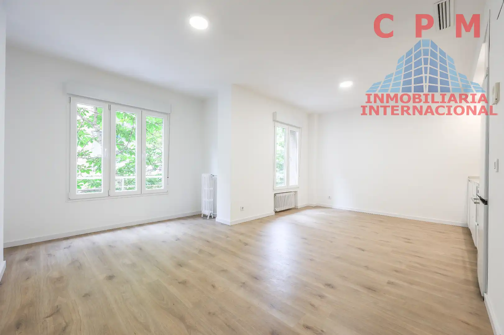 Schlafzimmer von Wohnung zur Miete in Madrid mit Klimaanlage, Heizung und Parkett