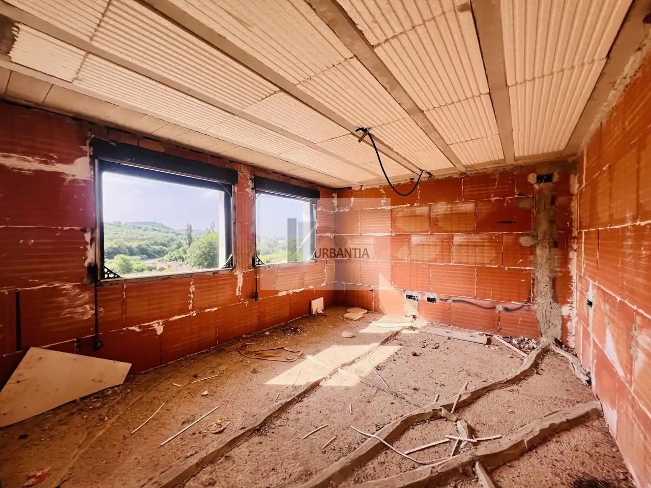 Einfamilien-Reihenhaus zum Verkauf in Torres del Río mit Privatgarten