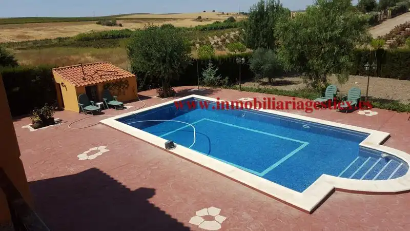 Casa en venda a Almendralejo, imagen 2