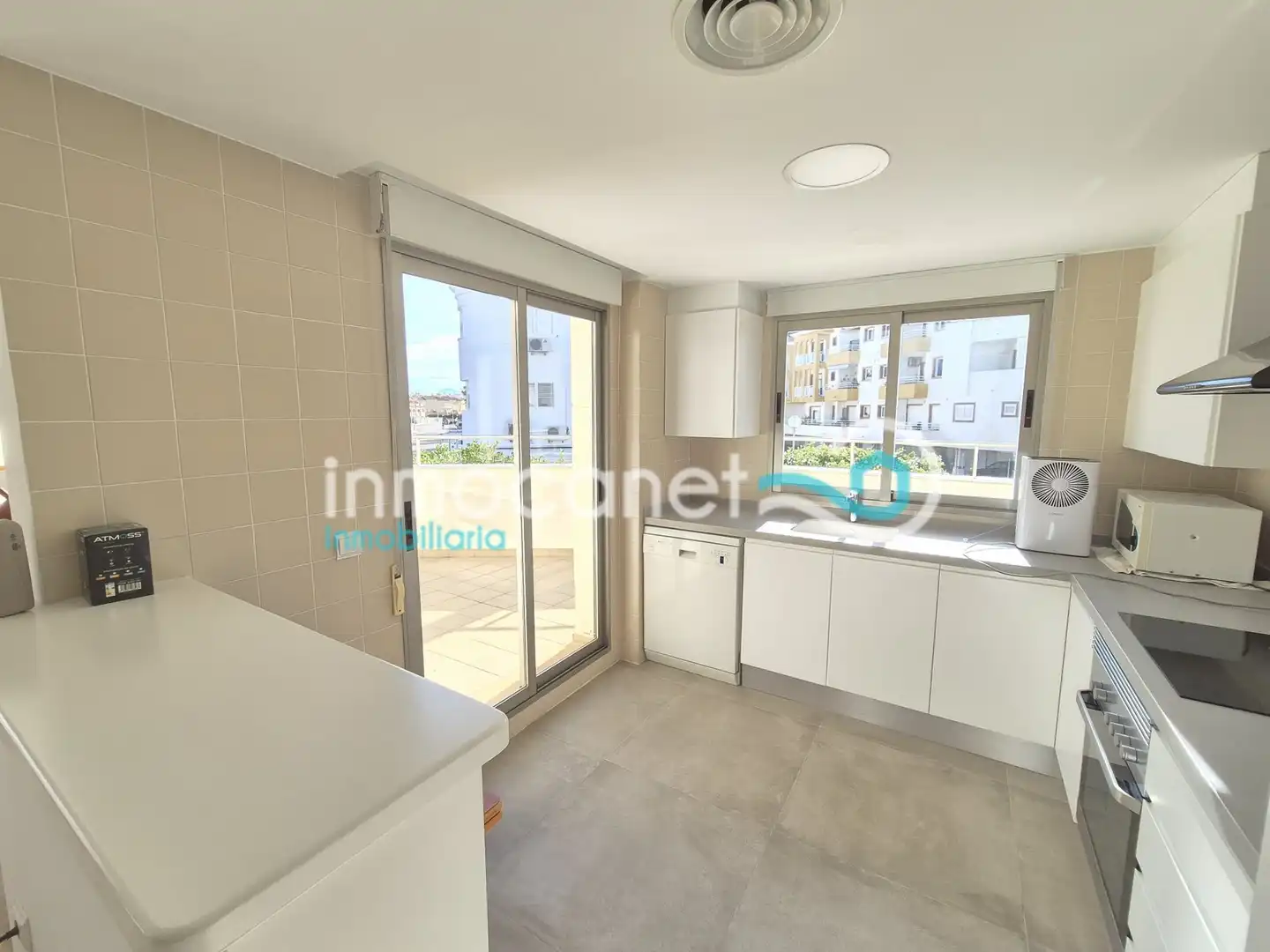 Vista exterior de Casa o xalet en venda en Oliva amb Aire condicionat, Calefacció i Terrassa