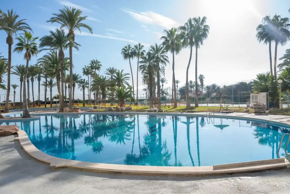 Piscina de Piso en venta en El Campello con Calefacción, Jardín privado y Terraza
