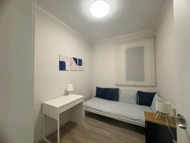 Bedroom of Flat for sale in Barcelona