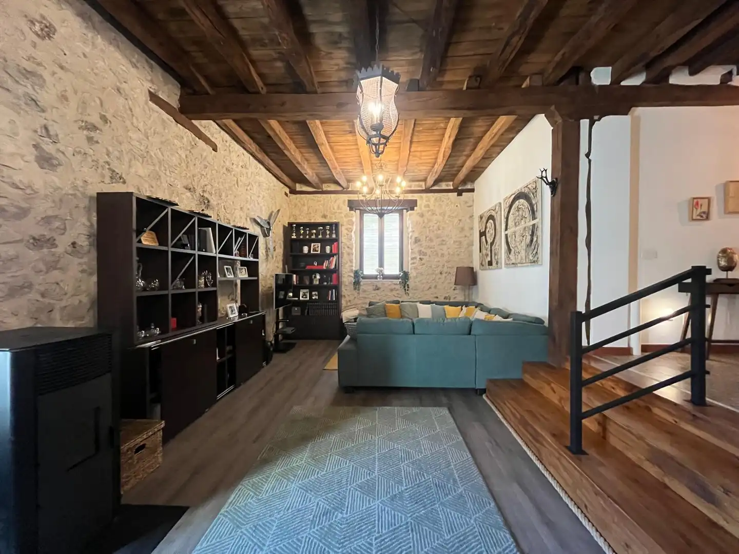 Sala de estar de Casa o chalet en venta en La Parrilla  con Calefacción, Amueblado y Alarma