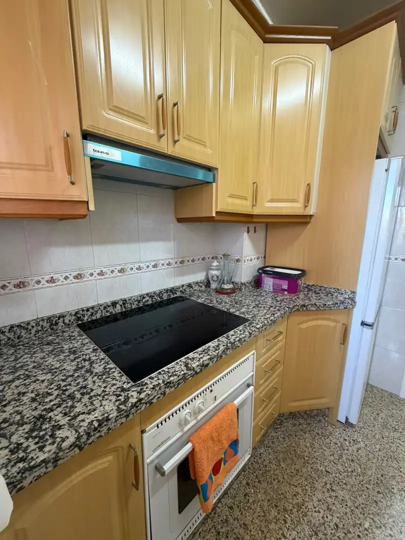 Flat with terrace to rent in Calle Santa María del Valle 17, imagen 33