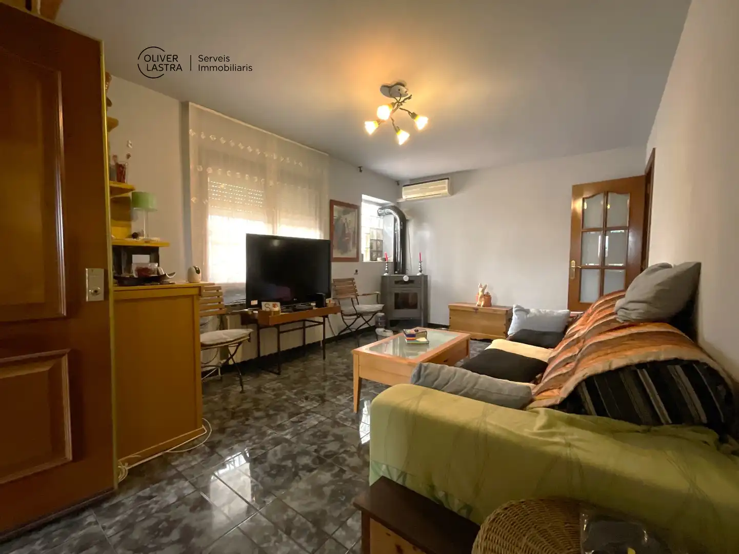 Sala de estar de Casa o chalet en venta en Castellbisbal con Aire acondicionado, Jardín privado y Terraza