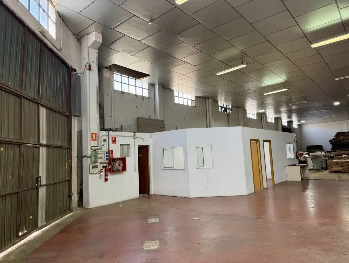 Nave industrial de alquiler en Alaquàs