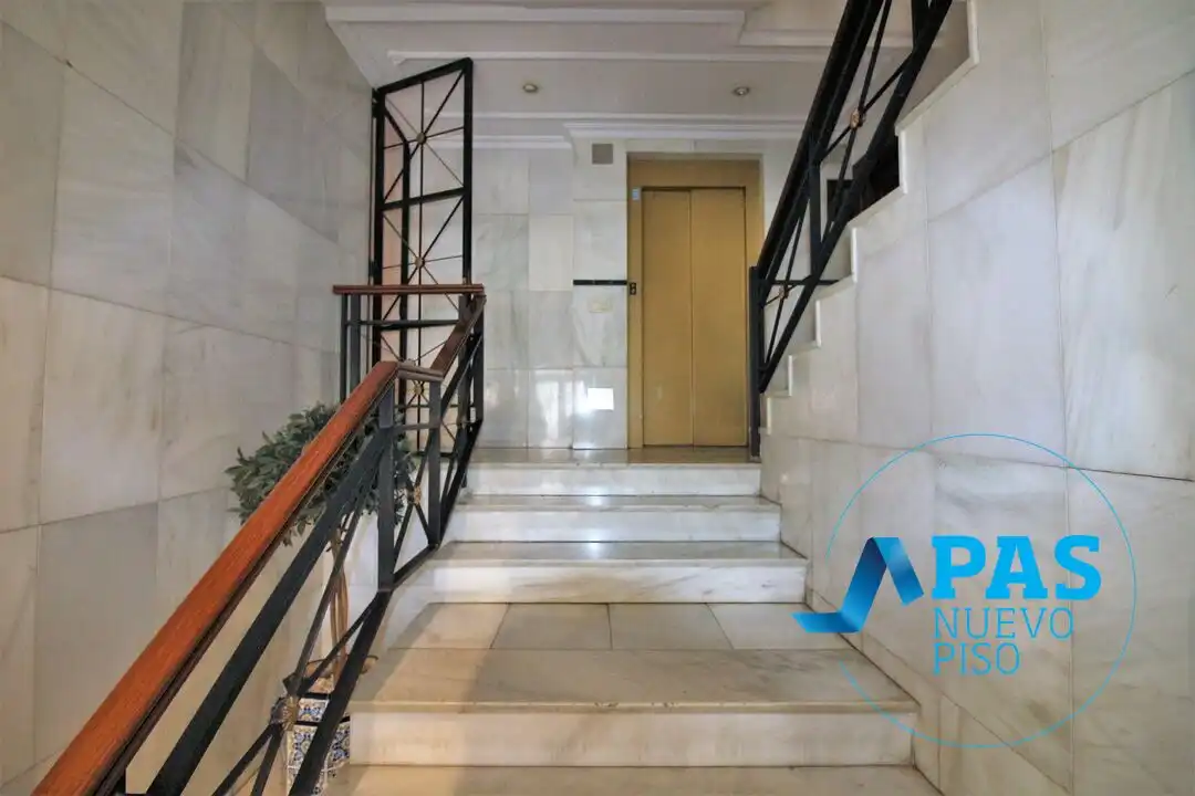 Piso en venta en Santander con Calefacción, Terraza y Trastero