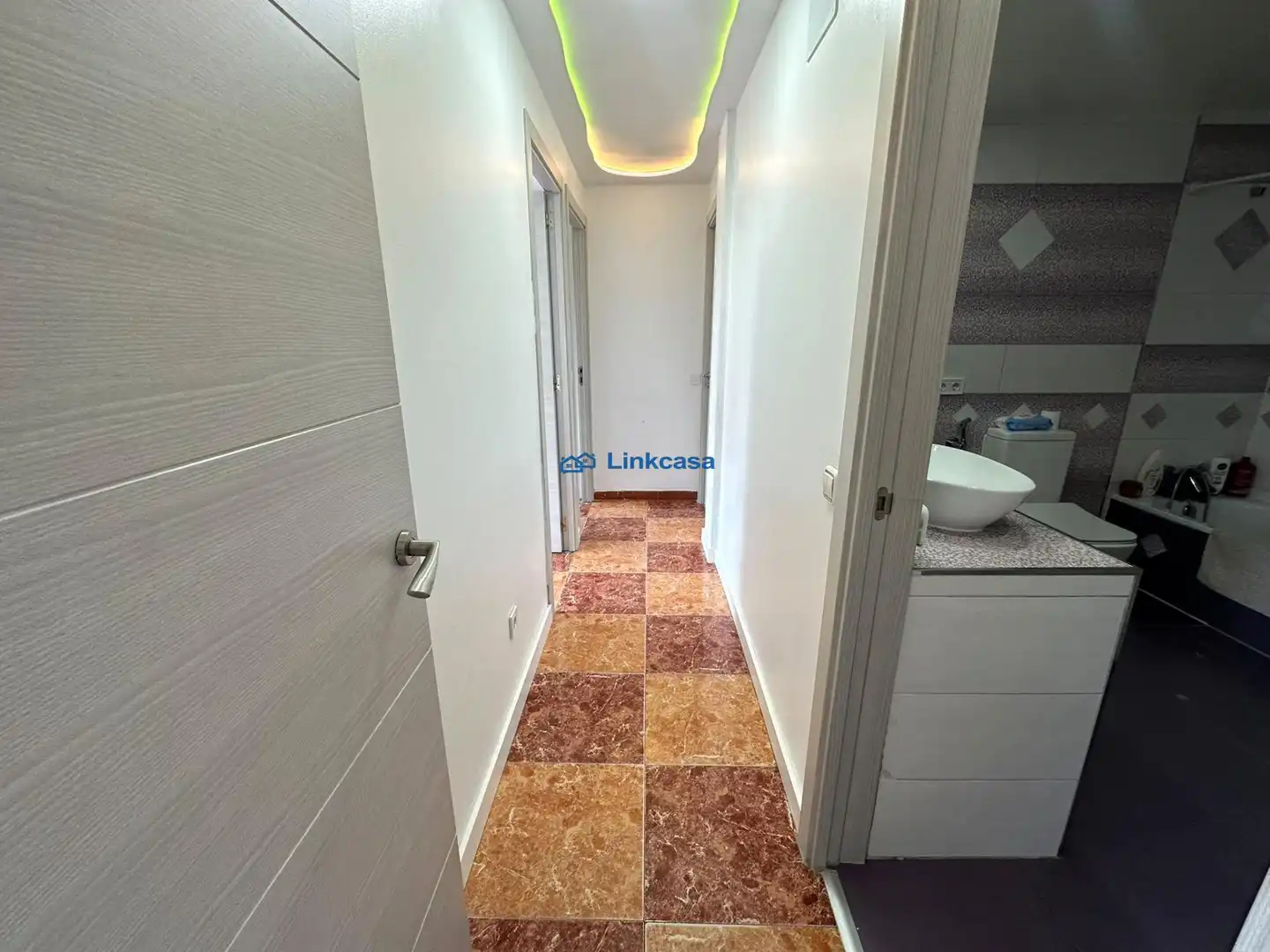 Flat for sale in Madrid  with Air Conditioner and Heating