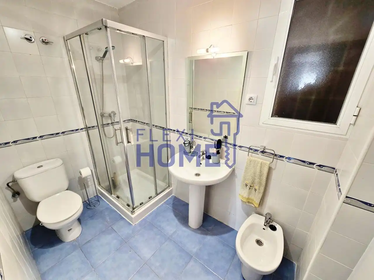 Bathroom of Flat for sale in Alcalá de Henares  with Heating and Furnished