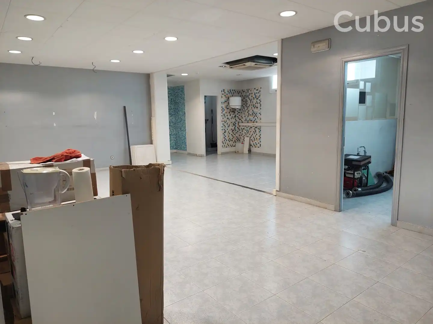 Business premises for sale in Olot, imagen 7