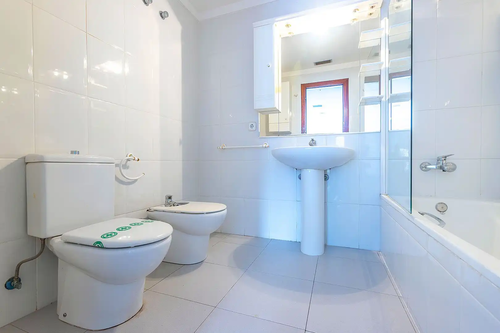 Baño de Apartamento en venta en Roses con Aire acondicionado y Calefacción