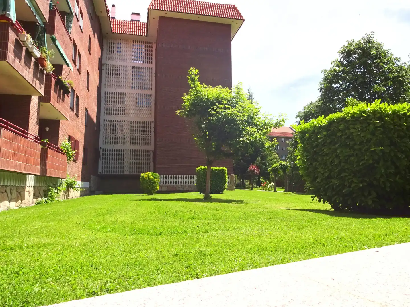 Exterior view of Flat for sale in Colmenar Viejo  with Heating, Storage room and Swimming Pool