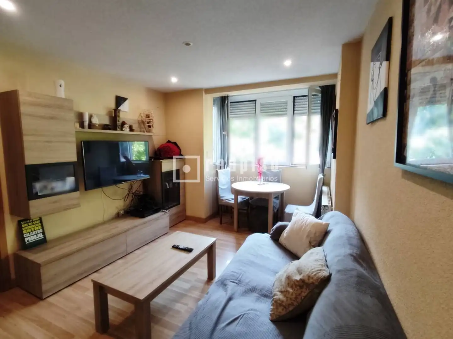 Wohnzimmer von Wohnung zum Verkauf in Móstoles mit Klimaanlage und Heizung