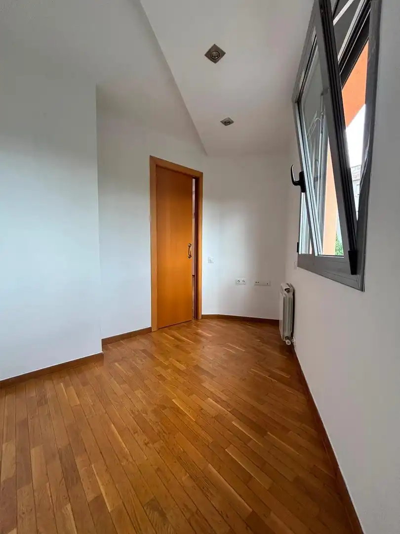 Piso en venta en Rubí con Aire acondicionado, Calefacción y Balcón