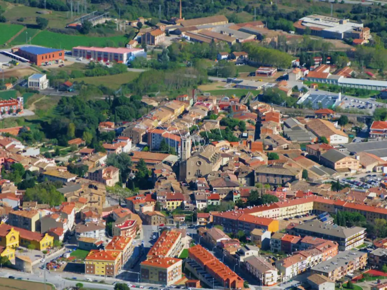 Außenansicht von Wohnungen zum Verkauf in Centelles mit Heizung und Balkon