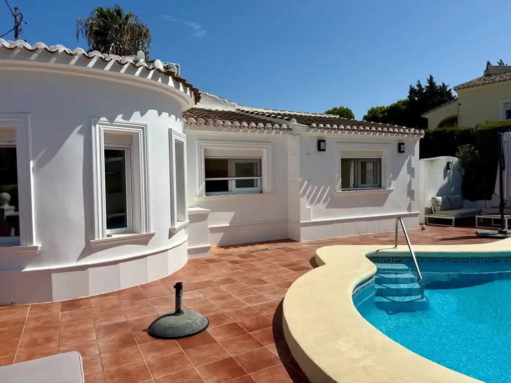 Vista exterior de Casa o chalet en venta en Jávea / Xàbia con Aire acondicionado, Calefacción y Jardín privado