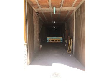 Local comercial en venda a Calle Santa Ana