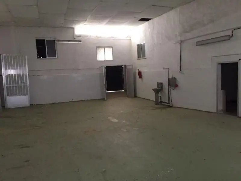 Nave industrial en venta en Carbajo