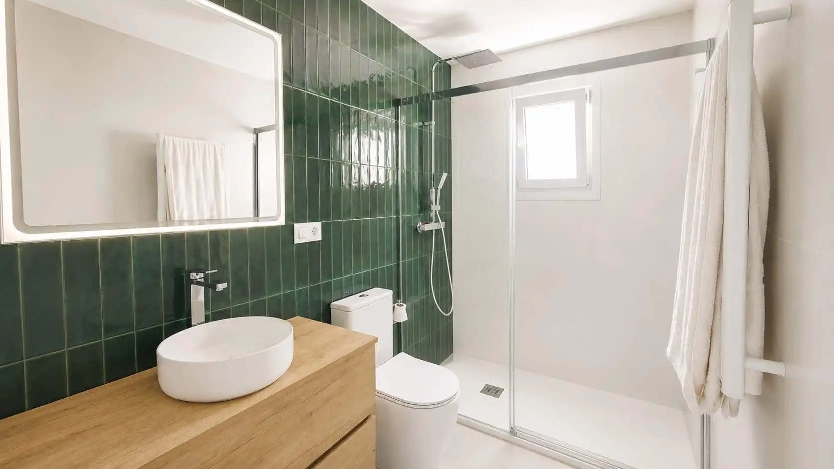 Detached homes for sale in Novo Sancti Petri