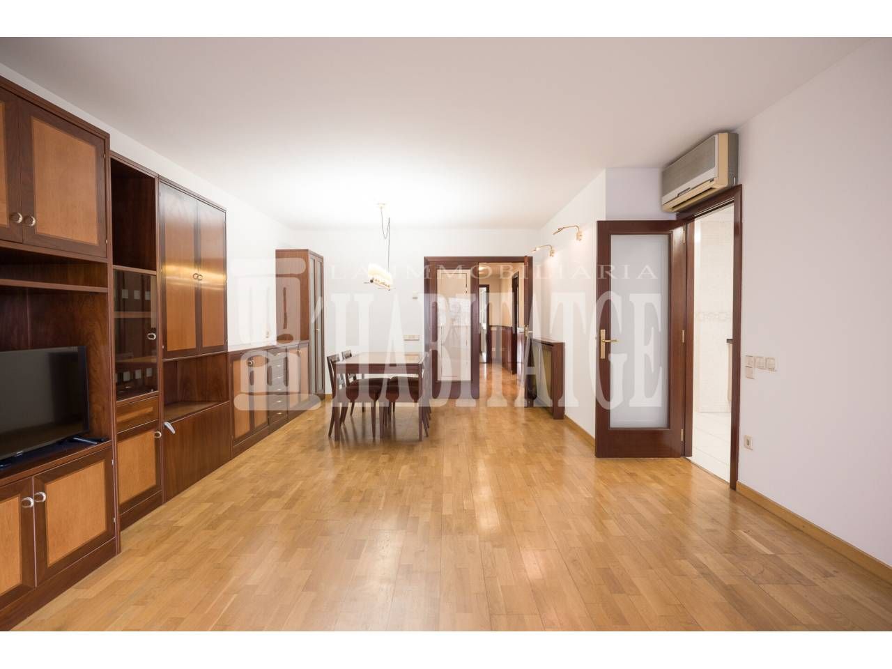 Dormitori de Pis en venda en Vic amb Aire condicionat, Calefacció i Parquet