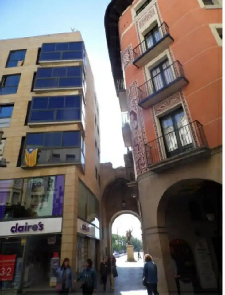 Aparcament en venda a Carrer Arc del Pont