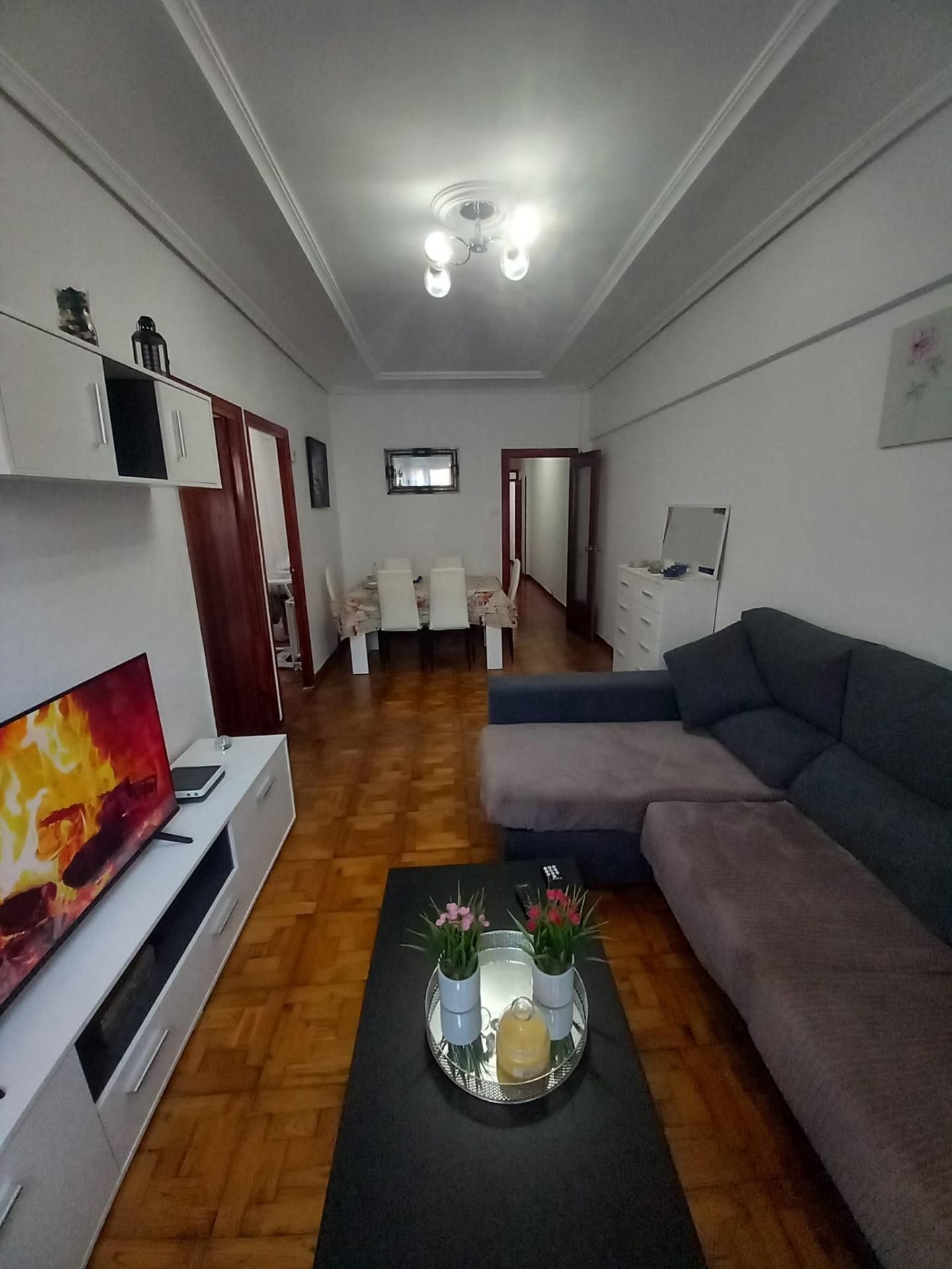 Flat to rent in Calle Ansar, Inmobiliaria - Barreda